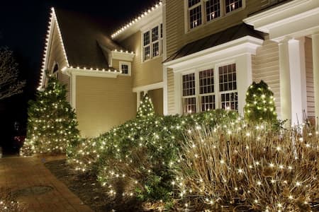 Professional Christmas Light Installation Makes Holidays Easier